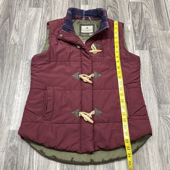 LEGENDARY WHITETAILS Zip & Snap Toggle Buttons Maroon Quilted Vest Women's Small - Picture 9 of 11